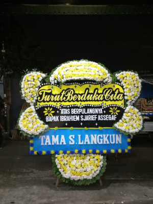 Papan Bunga Duka di Ujuna