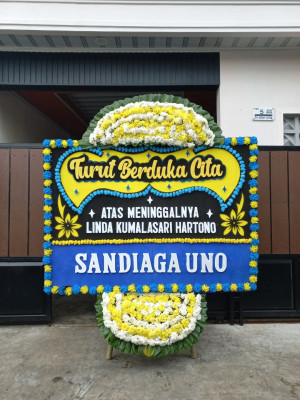 Papan Bunga Duka di Ujuna